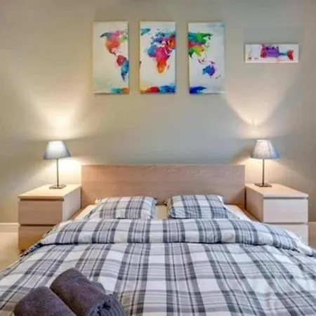 Central Sz7-1 Apartament *
